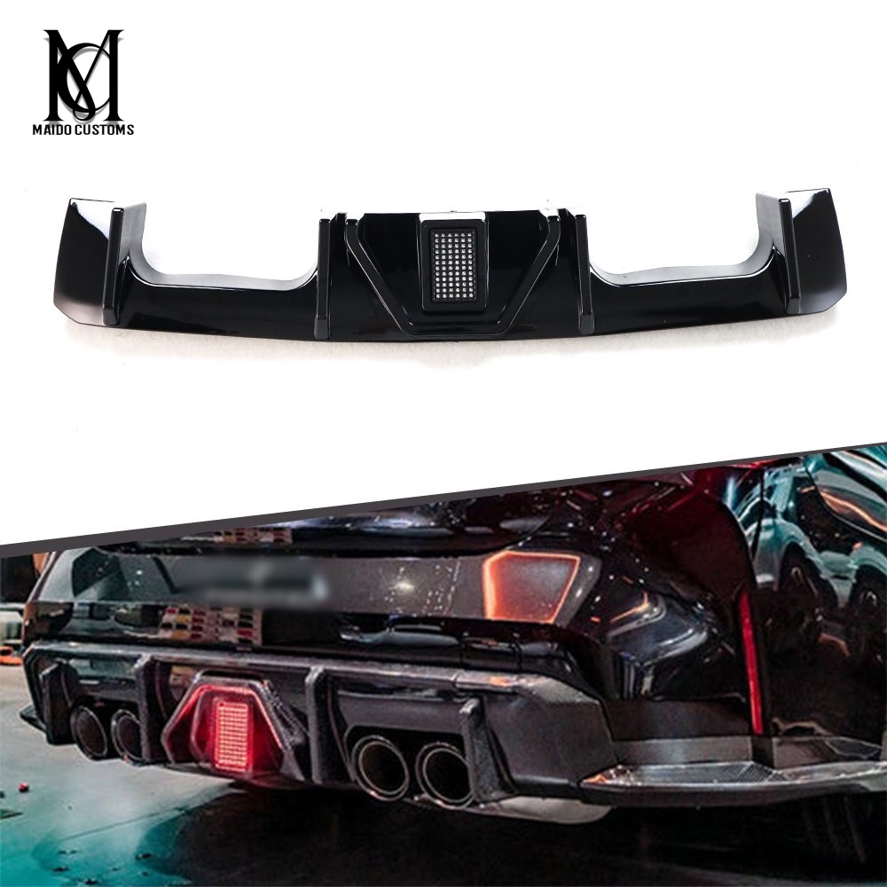 BMW G80/G82 M3 M4 Gloss Black Rear Bumper Diffuser LED 2021+