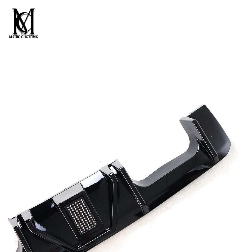 BMW G80/G82 M3 M4 Gloss Black Rear Bumper Diffuser LED 2021+